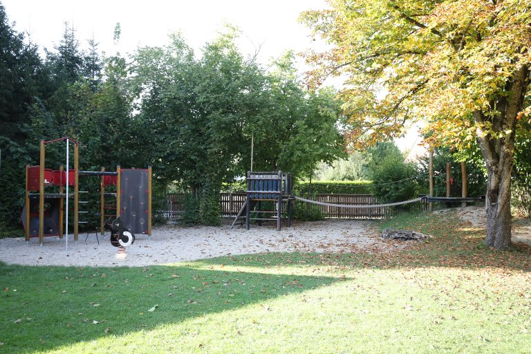 Kinderspielplatz Althegnenberg (002)